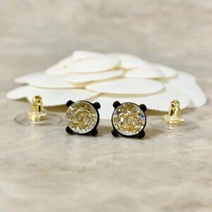 Authentic Chanel Earrings Coco Mark Single Crystal Stone bsj470-010926